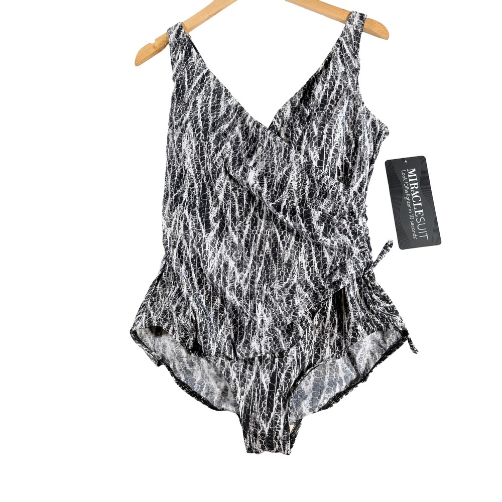 Miraclesuit Womens Chevron Python Eclat One Piece‎ Swimsuit Size 16
